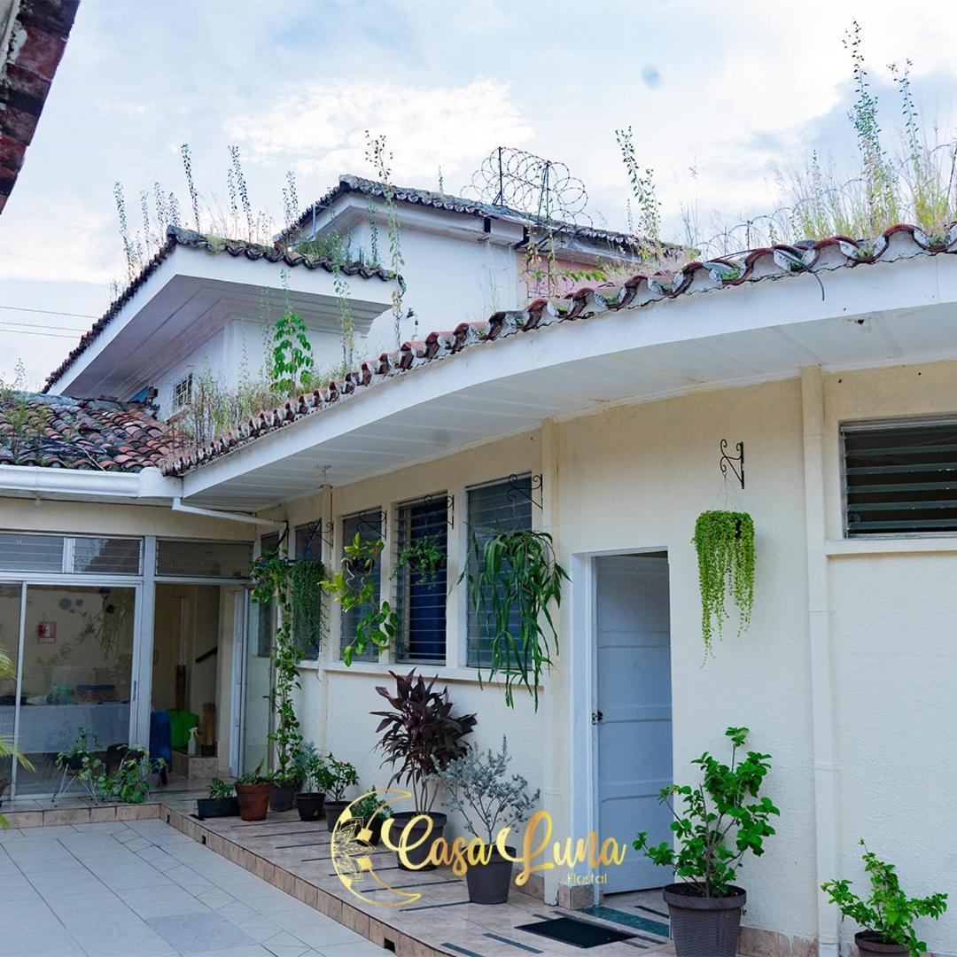Hostal Casa Luna 산타 아나 외부 사진